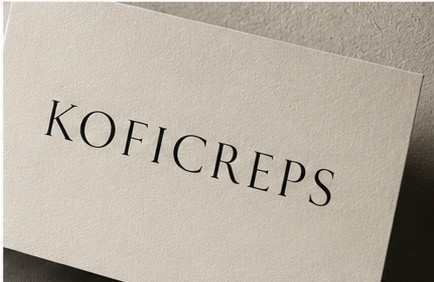 Tarjeta de papel texturado con el logotipo KOFICREPS impreso en negro.